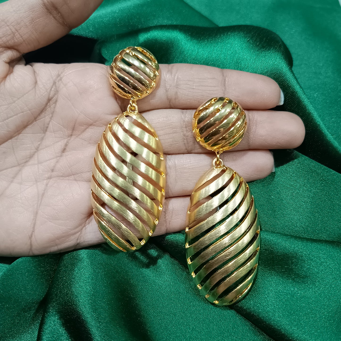 Jalparee's Western earring