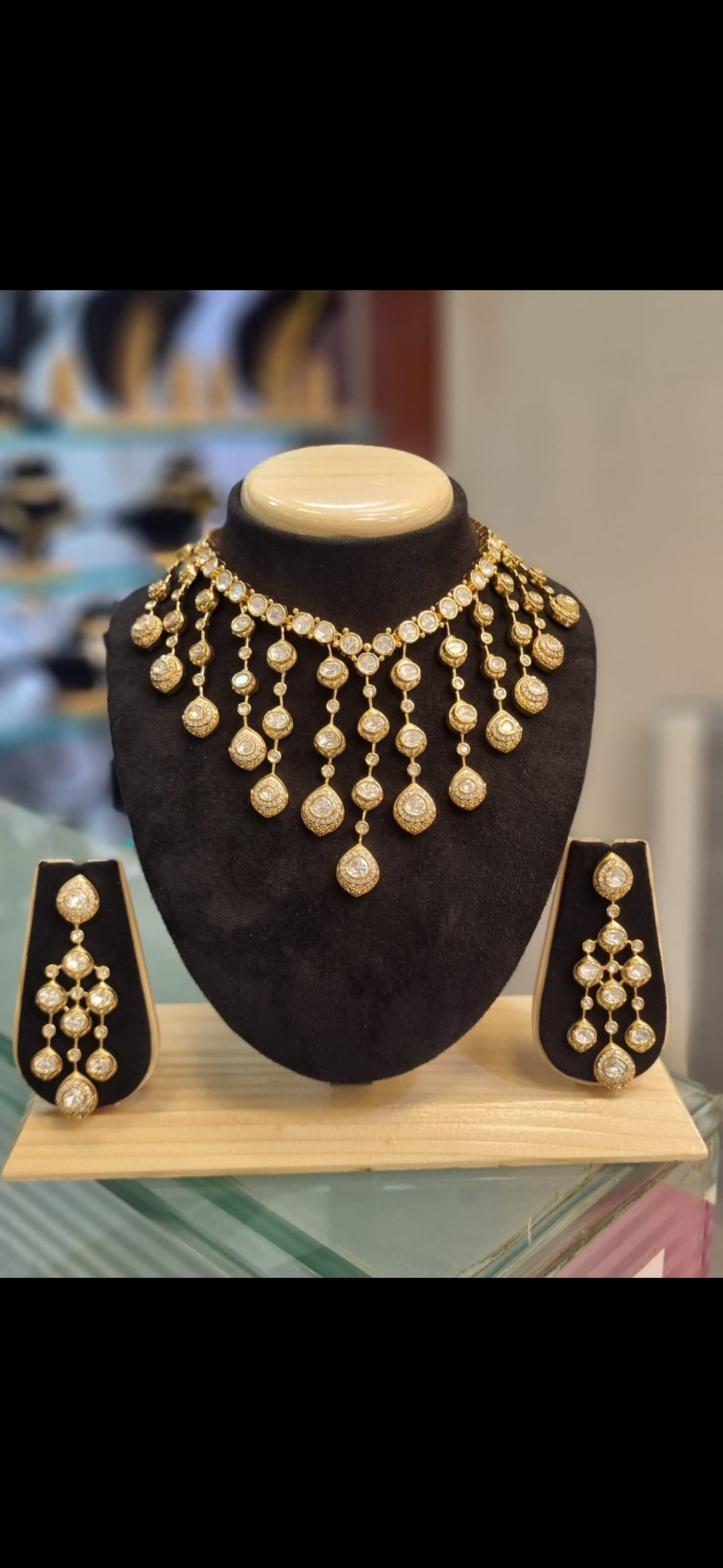 Traditional Kundan Waterfall Necklace Set