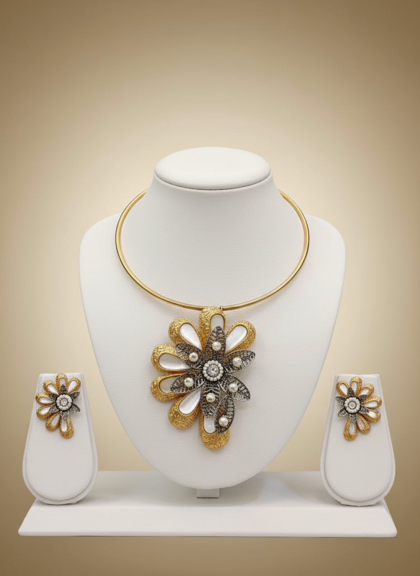Contemporary Floral Indo-Western Necklace Se