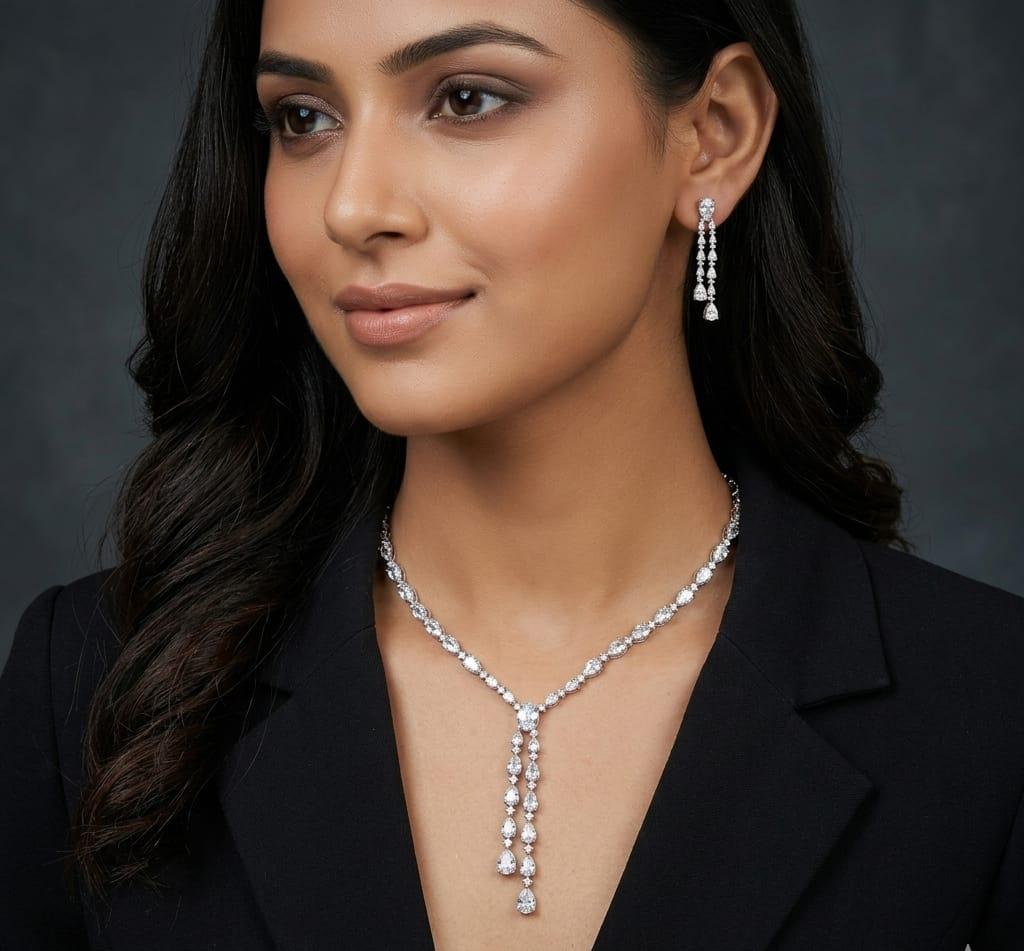 Elegant Pear-Cut Cubic Zirconia Drop Necklace and Earring Set in Silver Finish