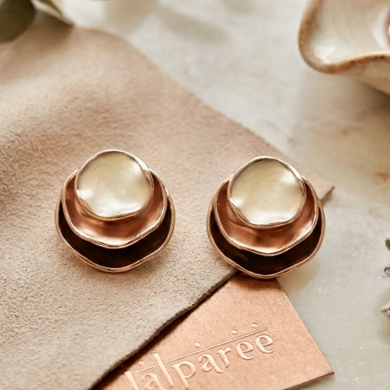 Jalparee Aura Layered Wavy Stud Earrings – Matte Rose Gold Western Earrings