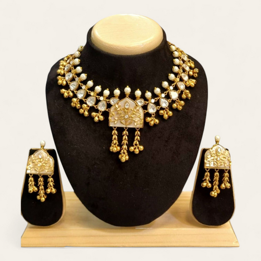 Traditional Mother of Pearl and Kundan Necklace Set