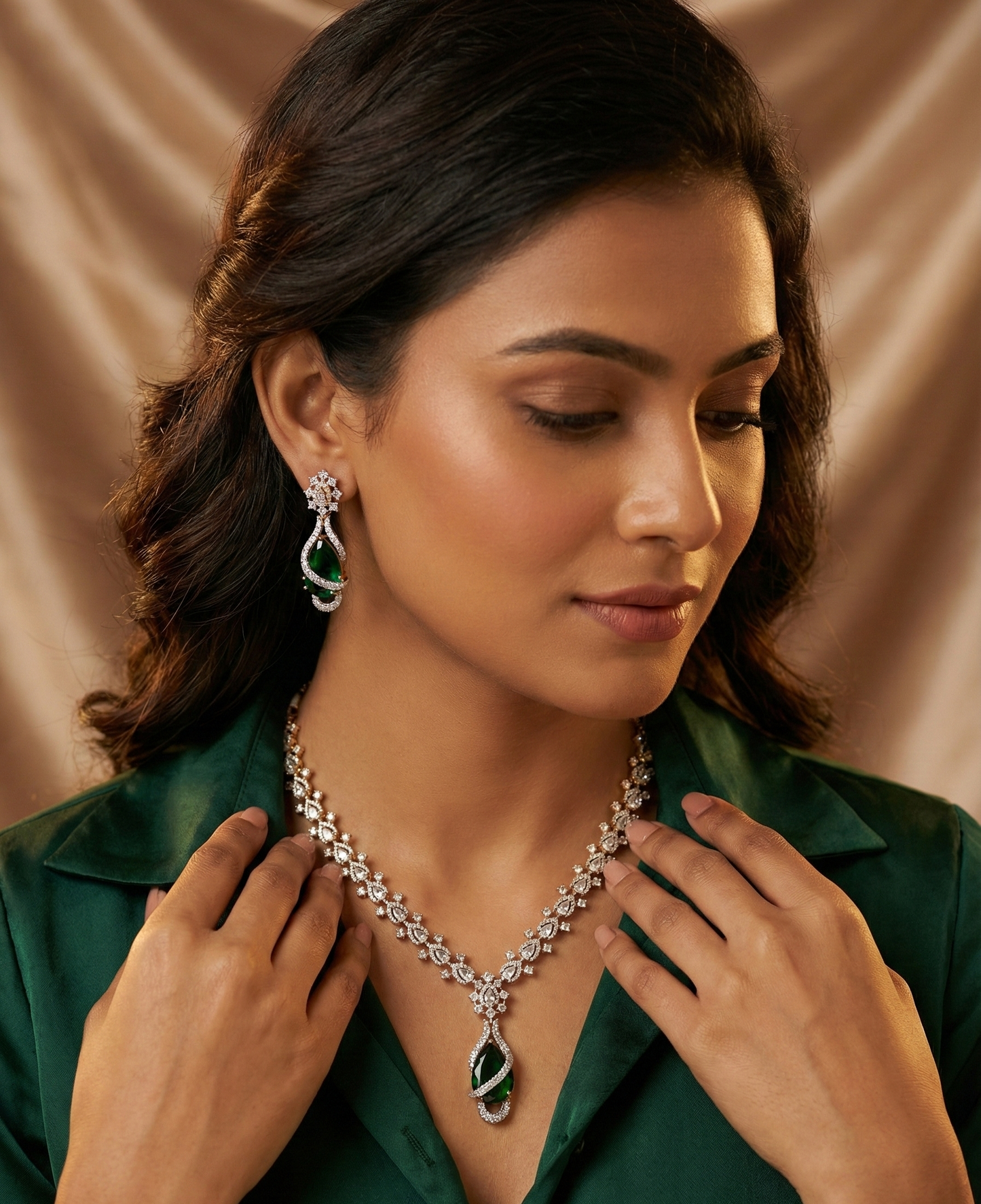 Dual-Tone Emerald Green AD Necklace Set